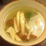 湯葉の中華風スープ